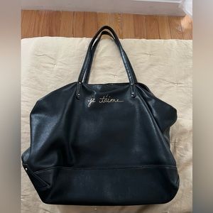 Rebecca Minkoff black bag in a very good condition.